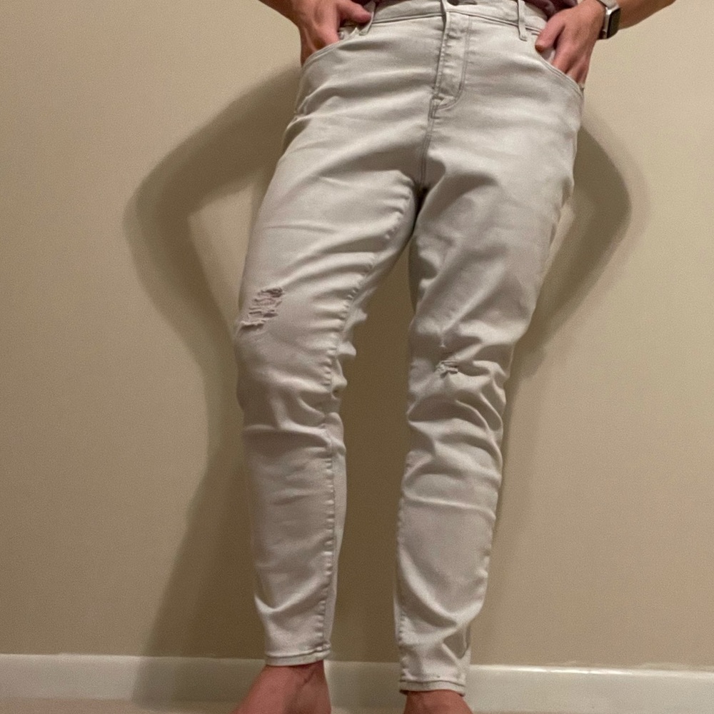 Old Navy Mid-Rise Rockstar Jean